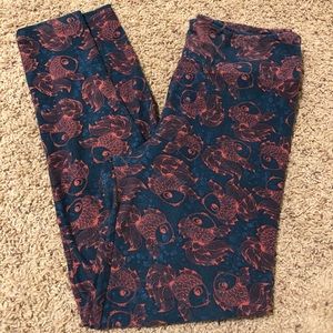 VGUC Beta fish OS leggings